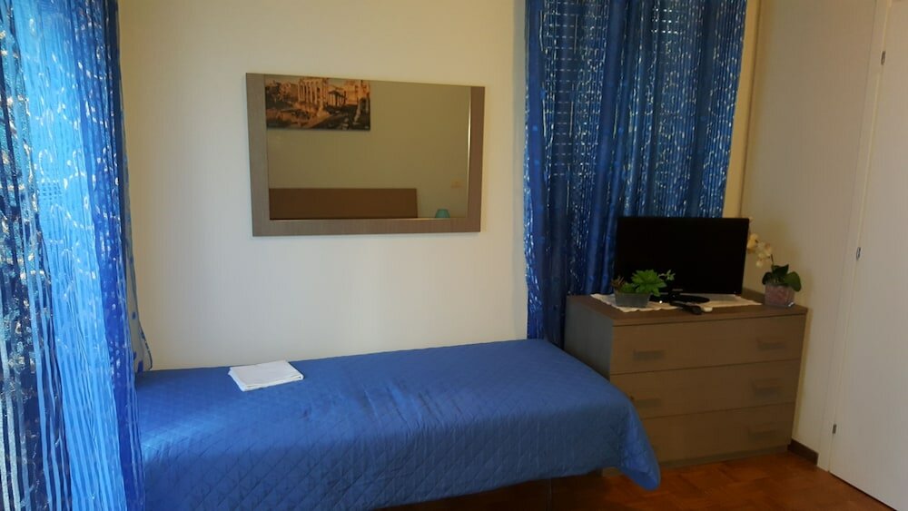 Фото Domina Romae B&b