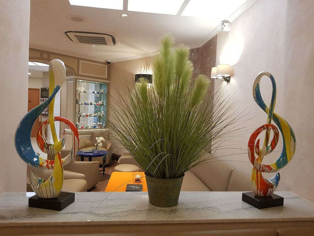 Фото Hotel Champerret Elysees