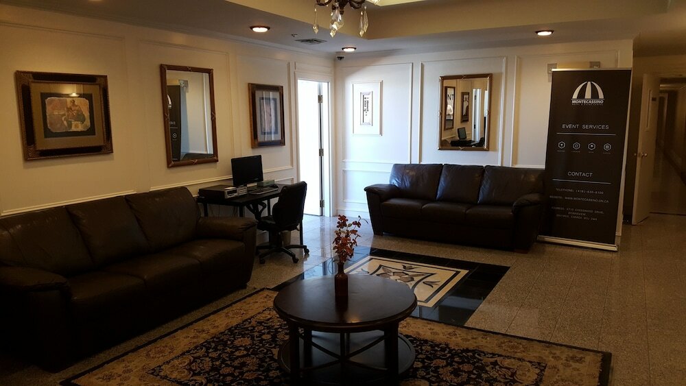 Фото Montecassino Hotel and Event Venue