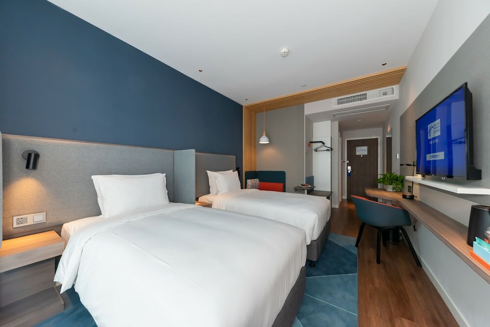 Фото Holiday Inn Express Shanghai Tangzhen, an Ihg Hotel