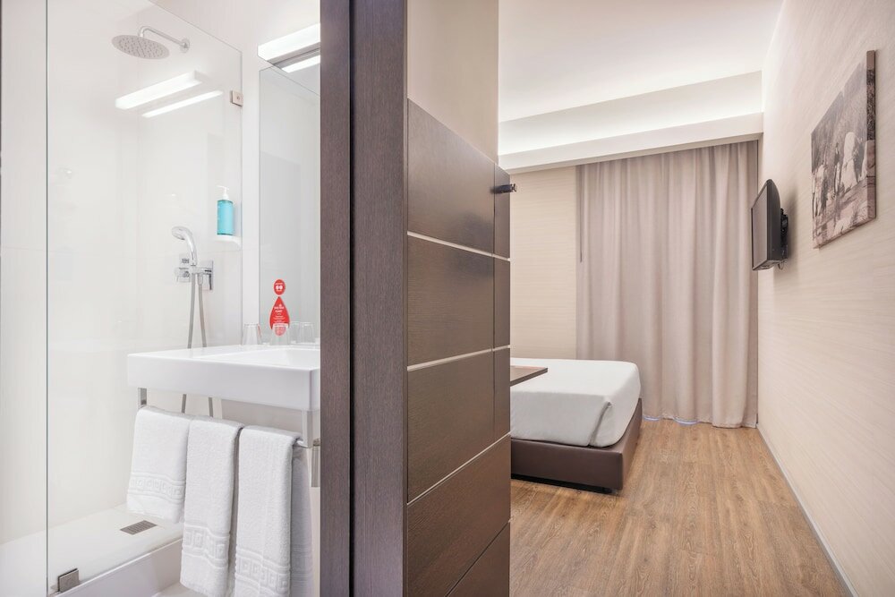 Фото Moov Hotel Évora