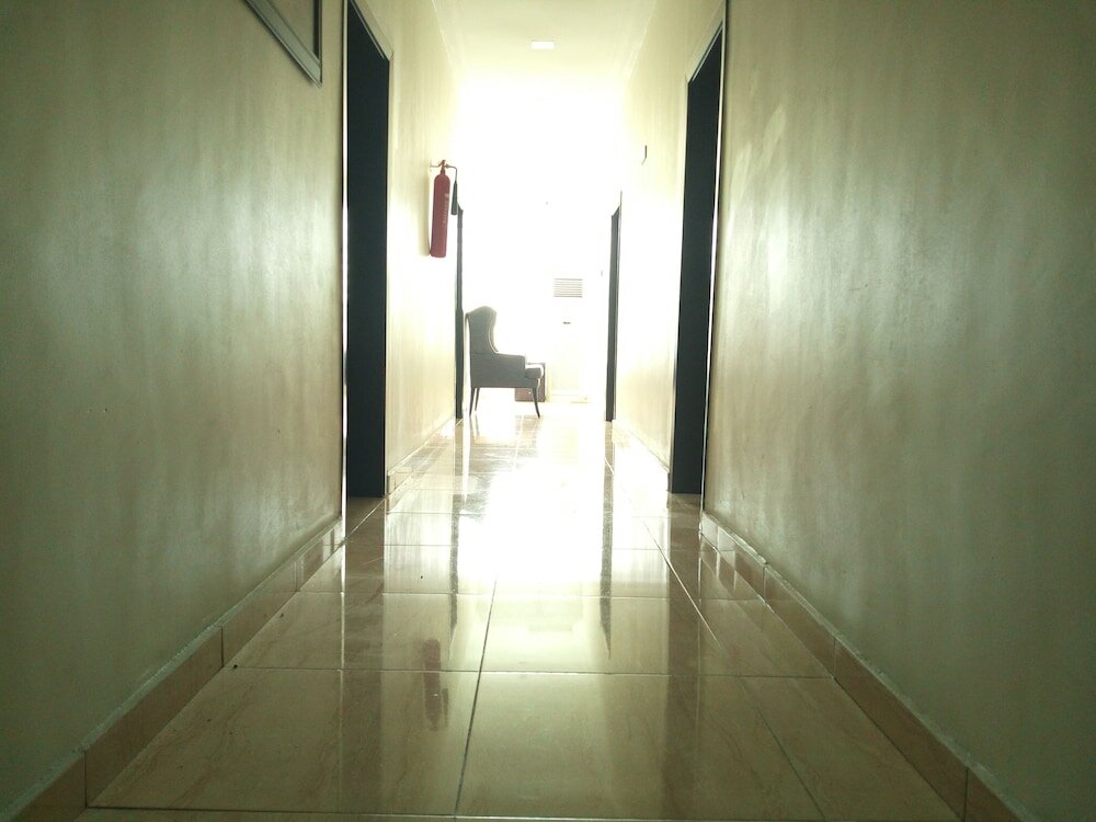 Фото Somerset Suites