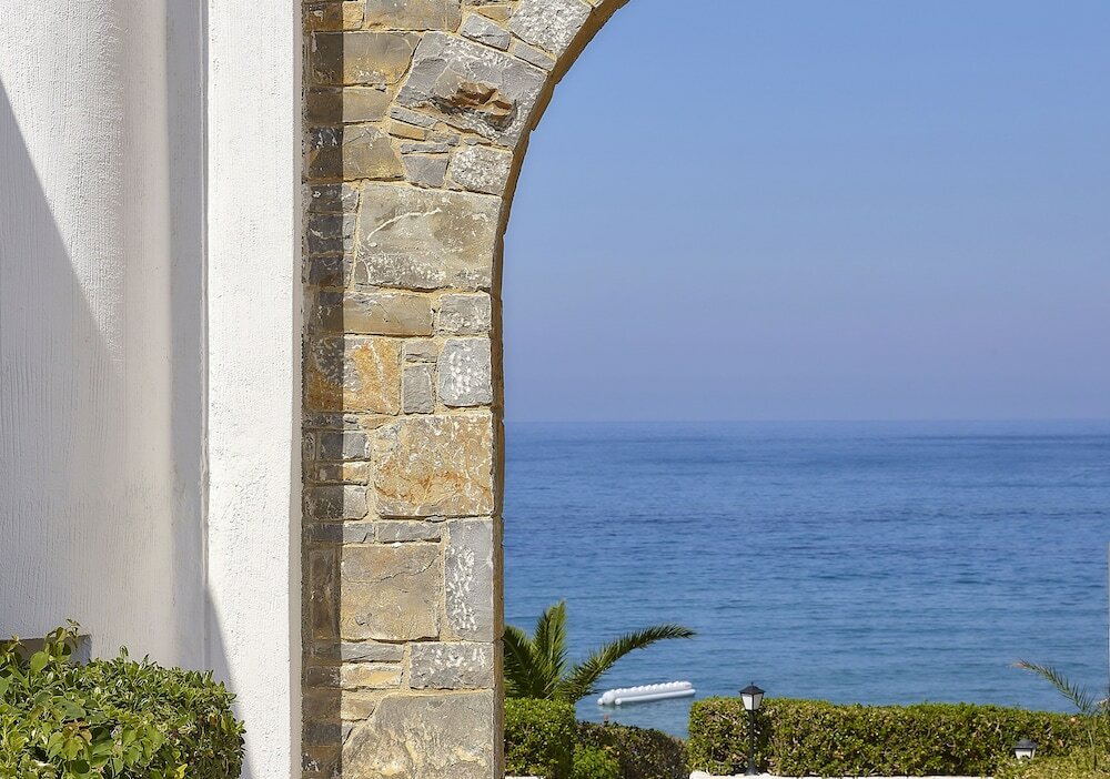 Фото Отель Alexander Beach Hotel & Village Resort