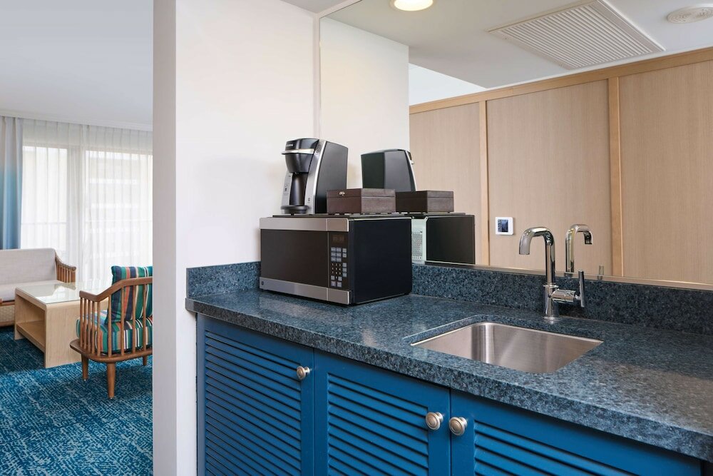 Фото Outrigger Reef Waikiki Beach Resort