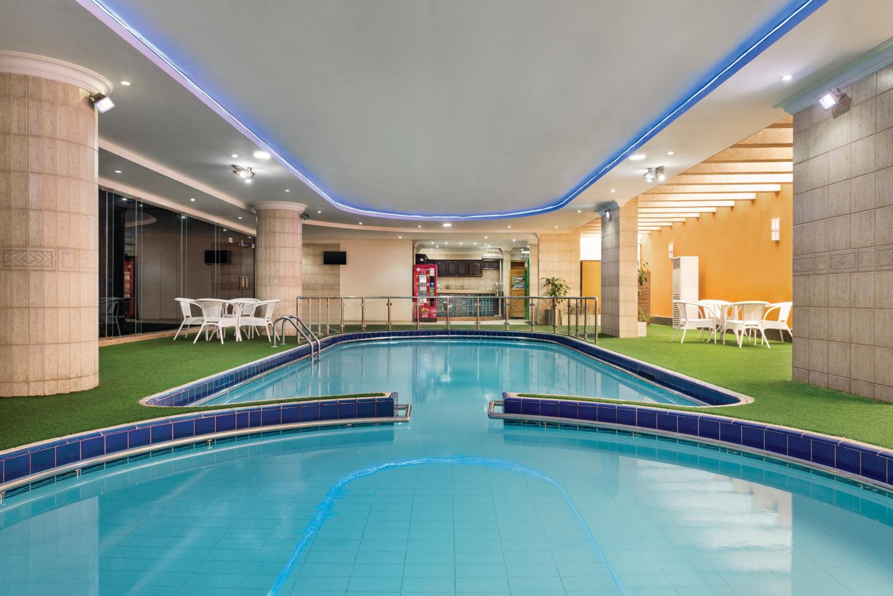 Фото Howard Johnson Hotel Dammam