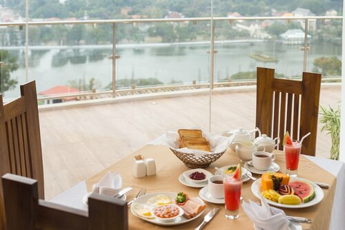 Внешний вид отеля Sandriana Lake View в Канди, фото 3