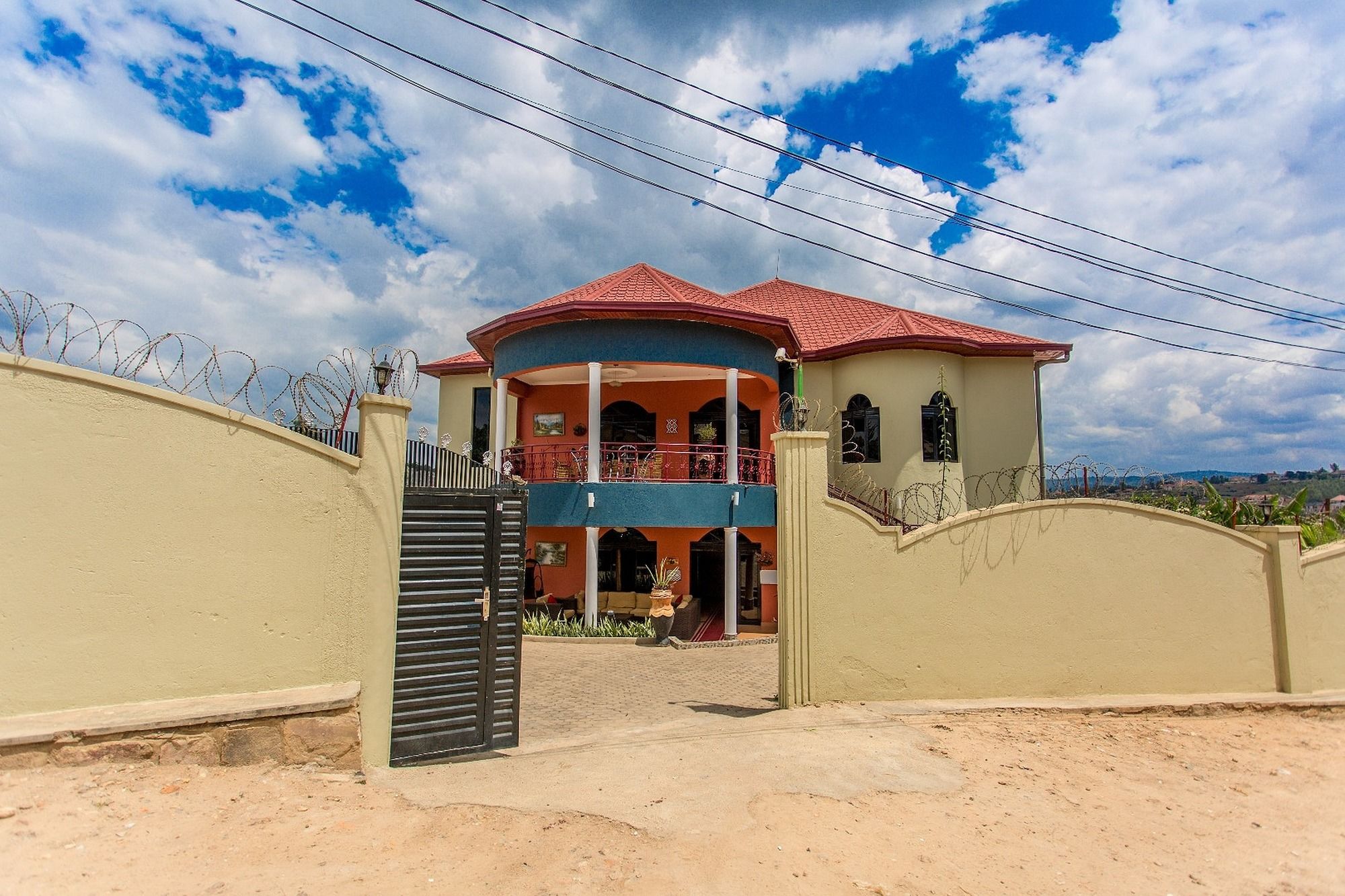 Фото N G Residence