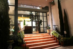 Гостиница La Pensione Hotel