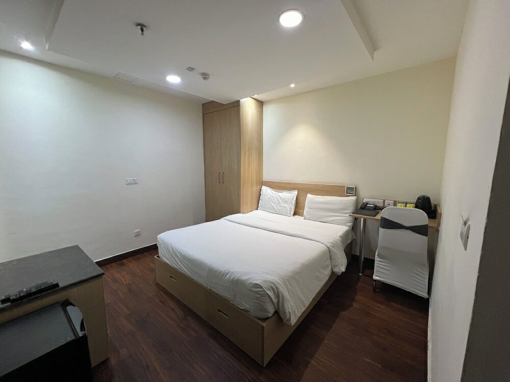 Фото Hyphen Business Hotel