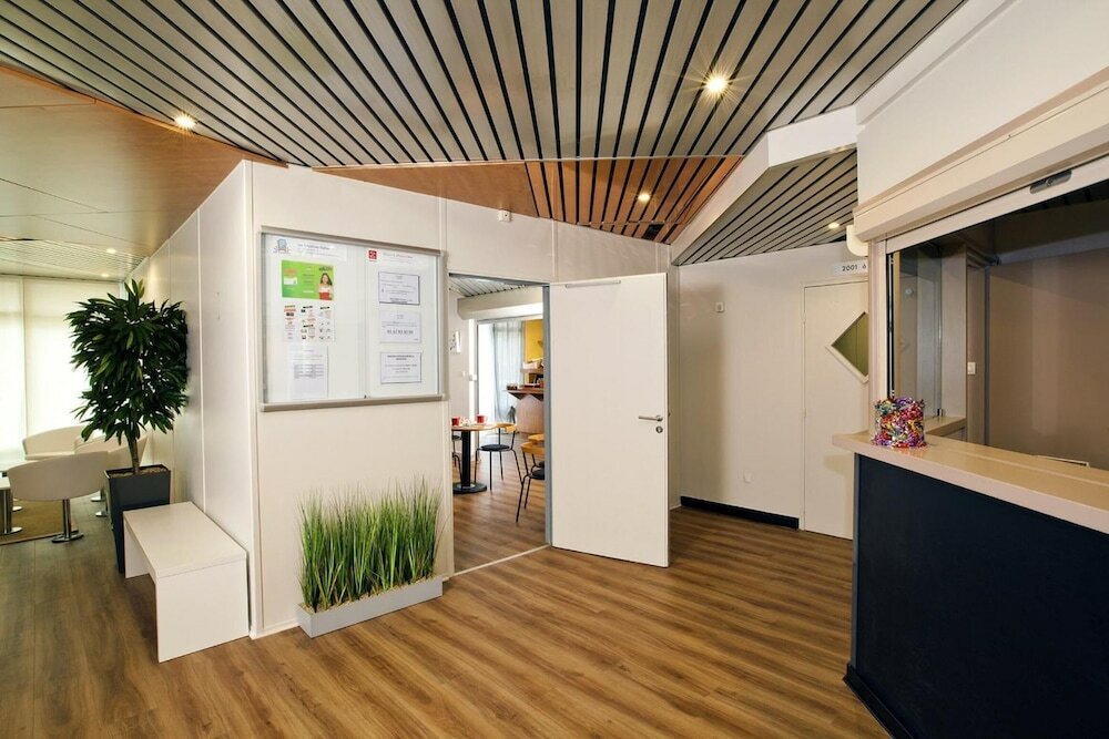 Фото Séjours & Affaires Strasbourg Kleber