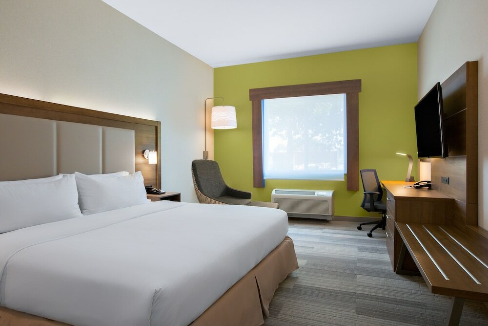 Фото Holiday Inn Express & Suites Ontario, an Ihg Hotel