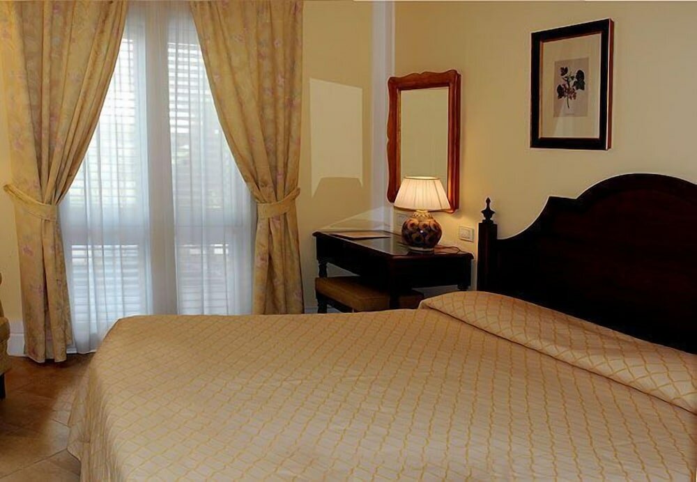 Фото Hotel Villa Daphne