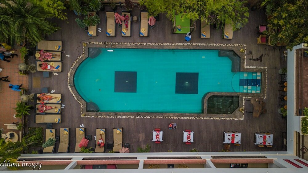 Фото Mekong Angkor Palace Hotel