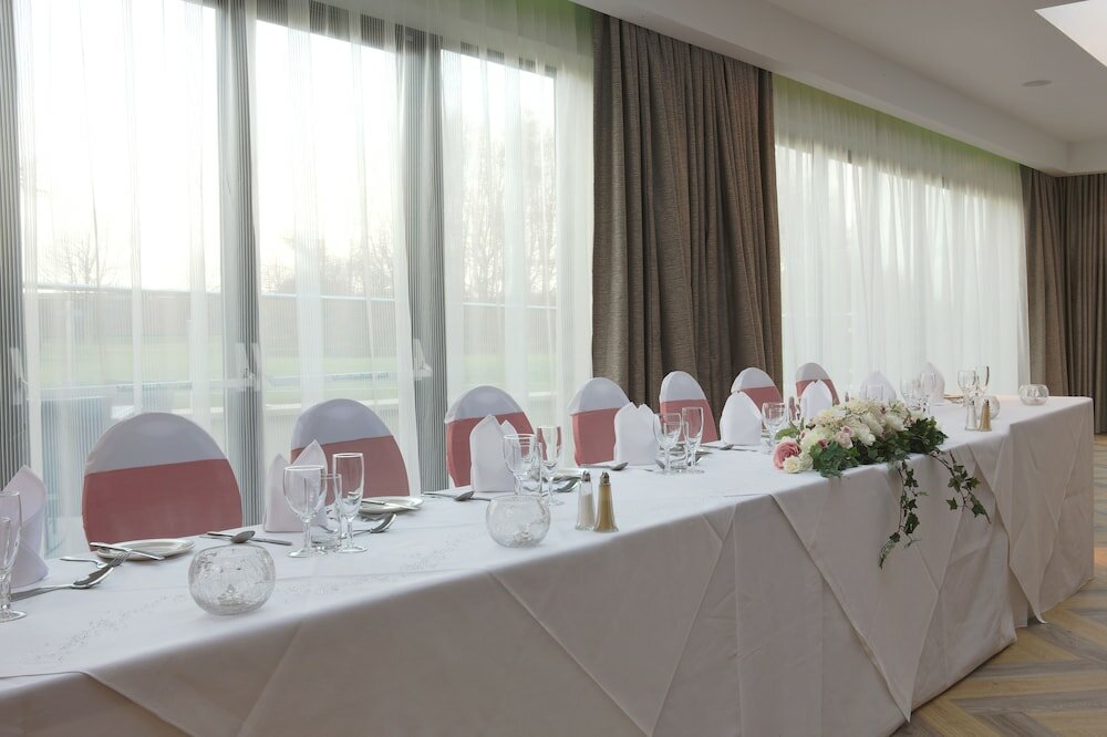 Фото Mercure Newcastle George Washington Hotel Golf and SPA