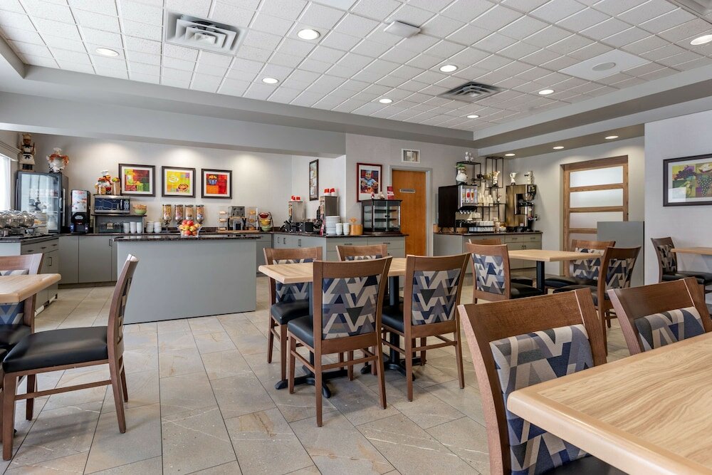 Фото Best Western Plus Pembina Inn & Suites