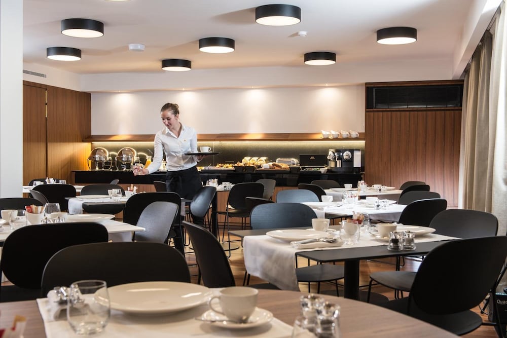 Фото Fraser Suites Geneva