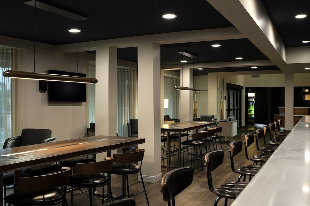 Фото Courtyard by Marriott Springfield