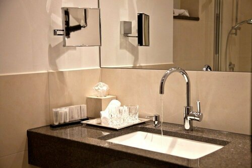 Внешний вид отеля Hotel Favor в Дюссельдорфе, фото 5