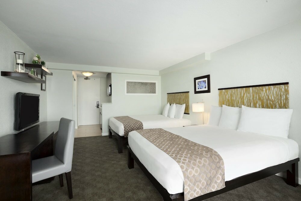 Фото Aqua Skyline at Island Colony