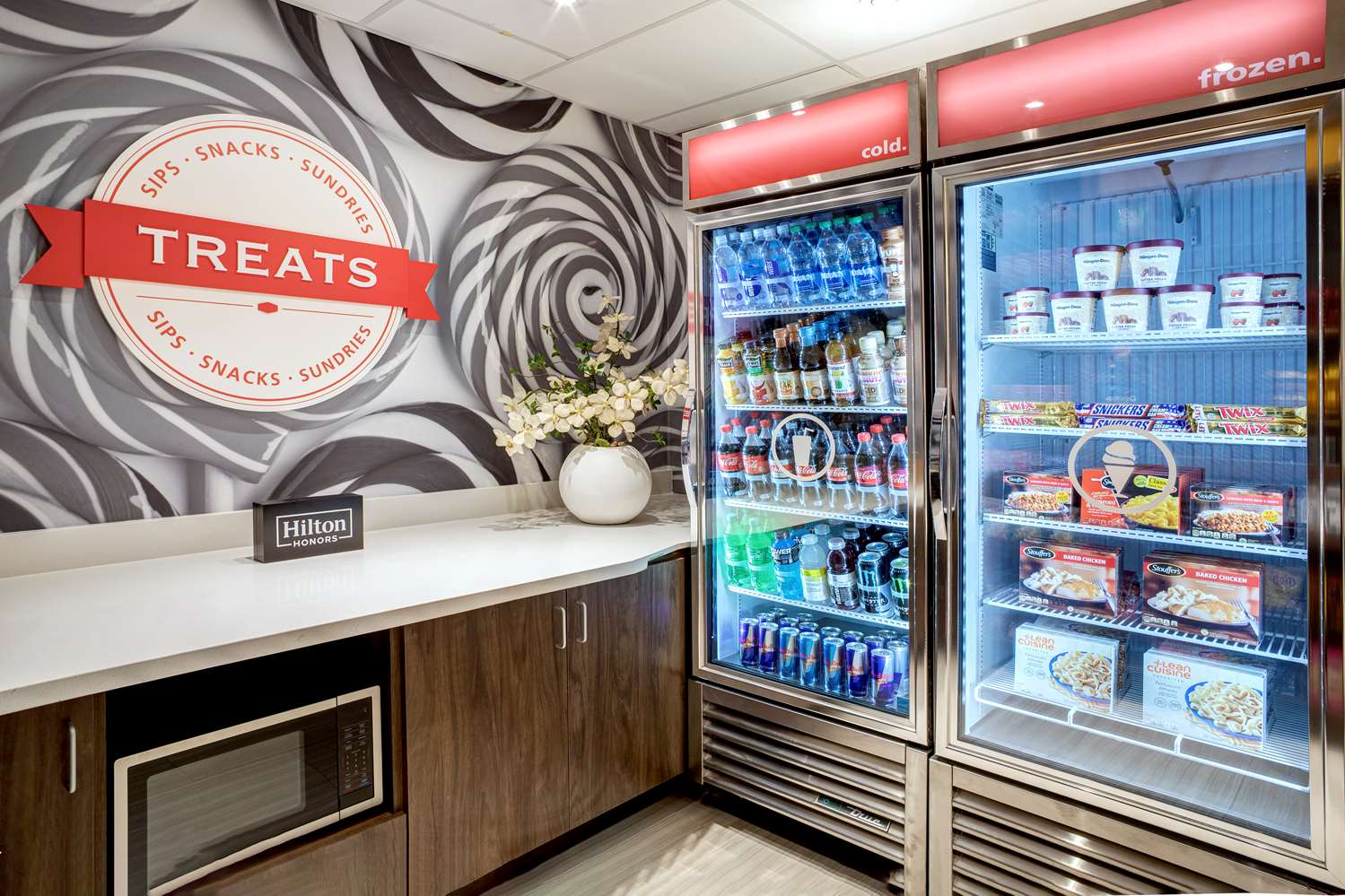 Фото Hampton Inn & Suites Indio