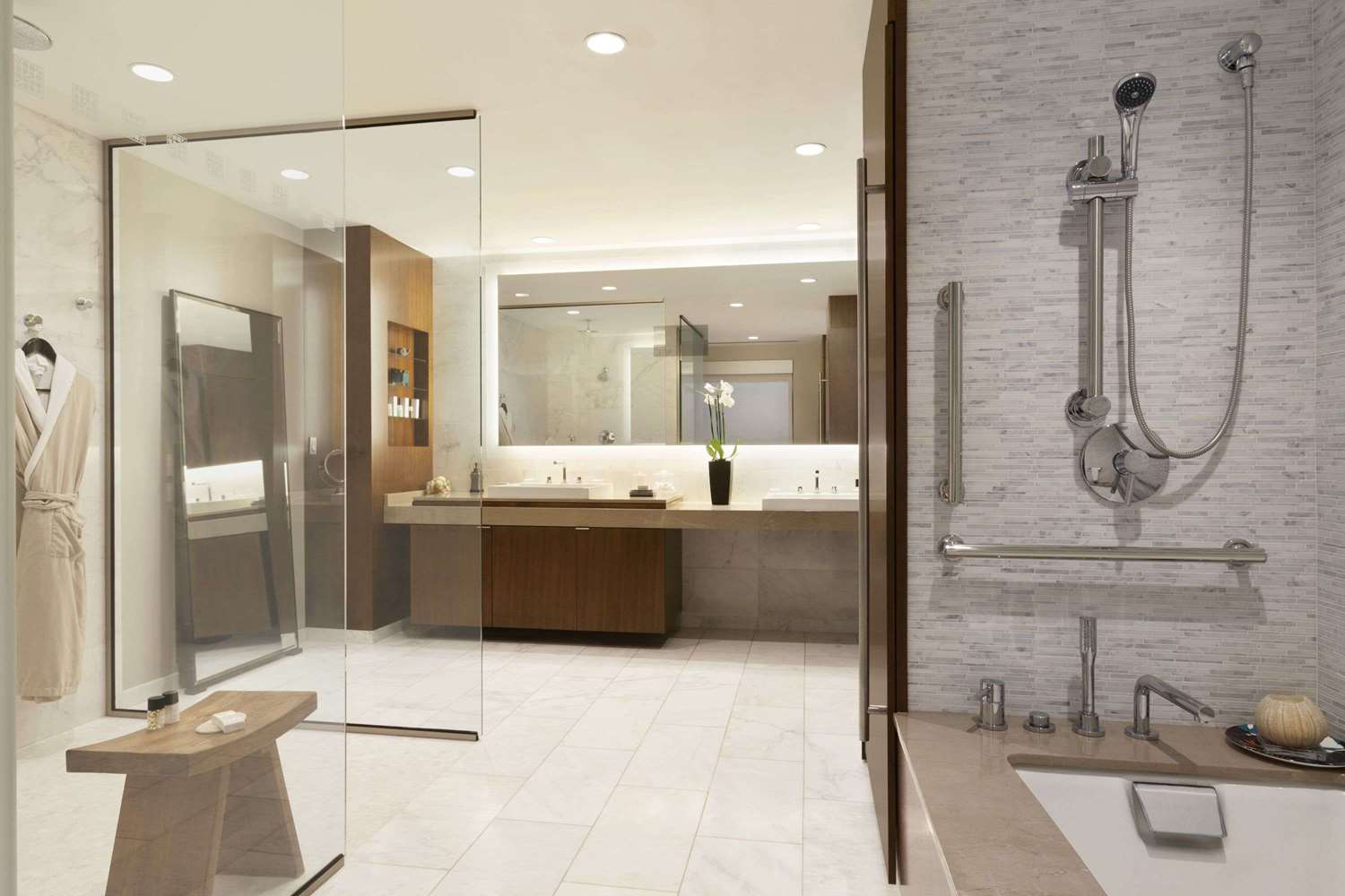 Фото The Alexander, a Dolce by Wyndham