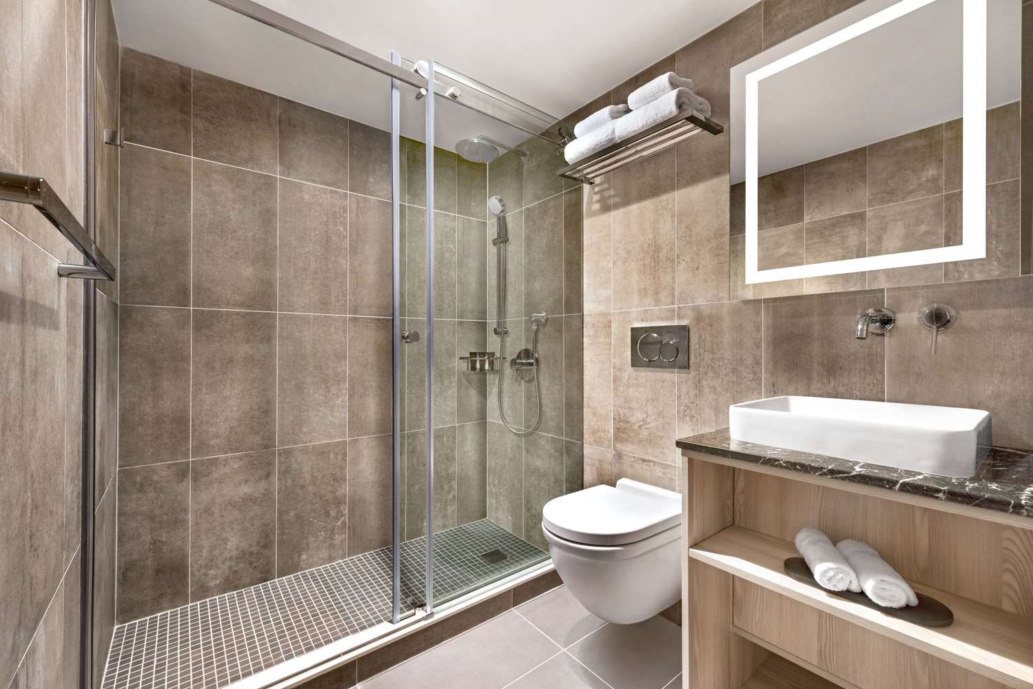 Фото Wingate by Wyndham New York Midtown South/5th Ave