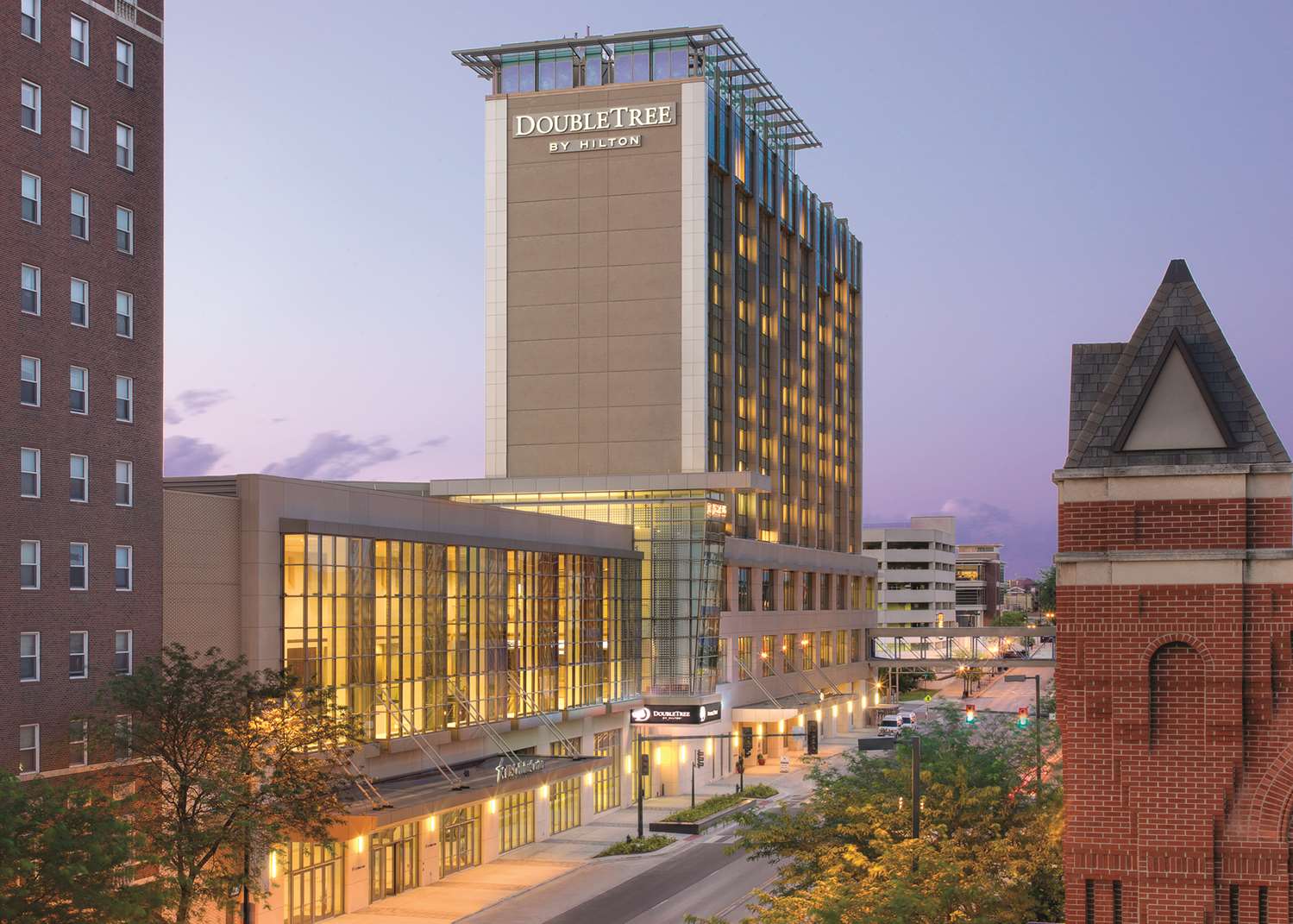 Фото Doubletree by Hilton Cedar Rapids Convention Complex
