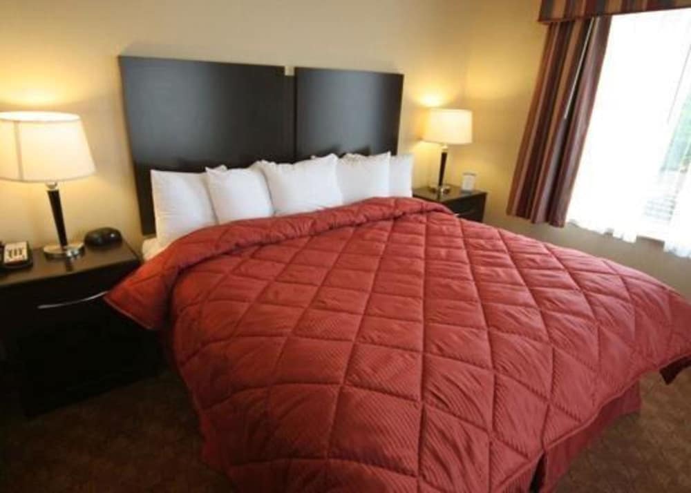 Фото Comfort Inn & Suites