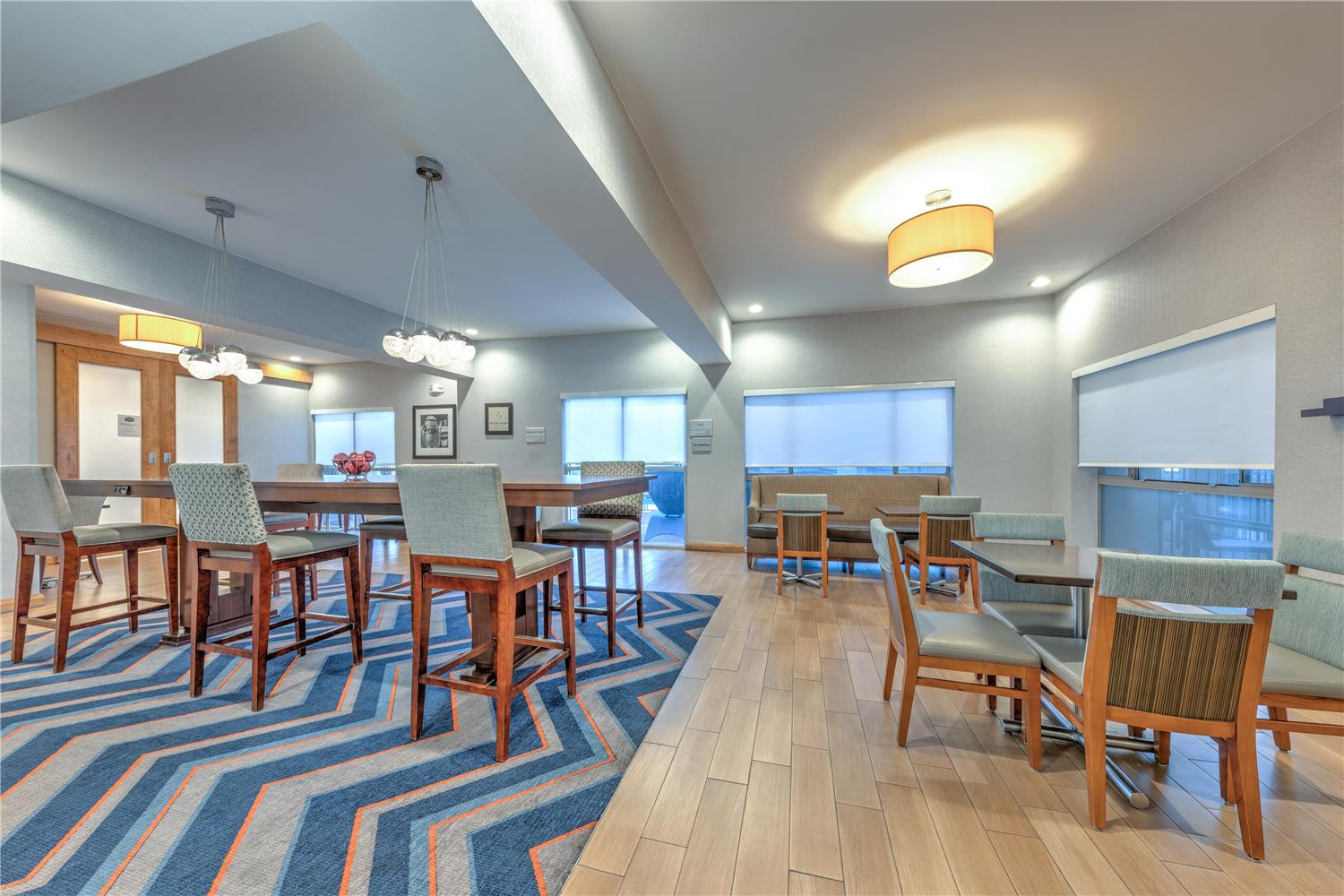 Фото Hampton Inn Phoenix-Midtown-Downtown Area