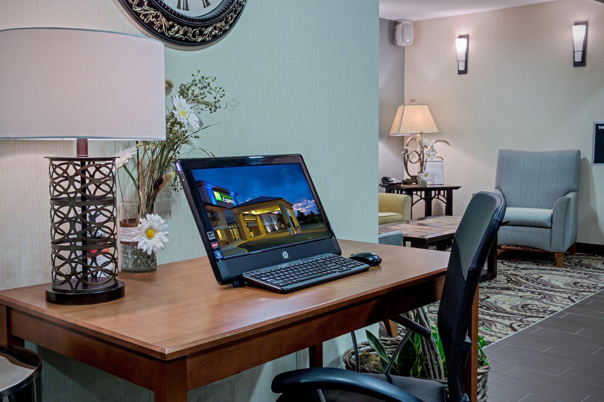 Фото White Pine Lodge