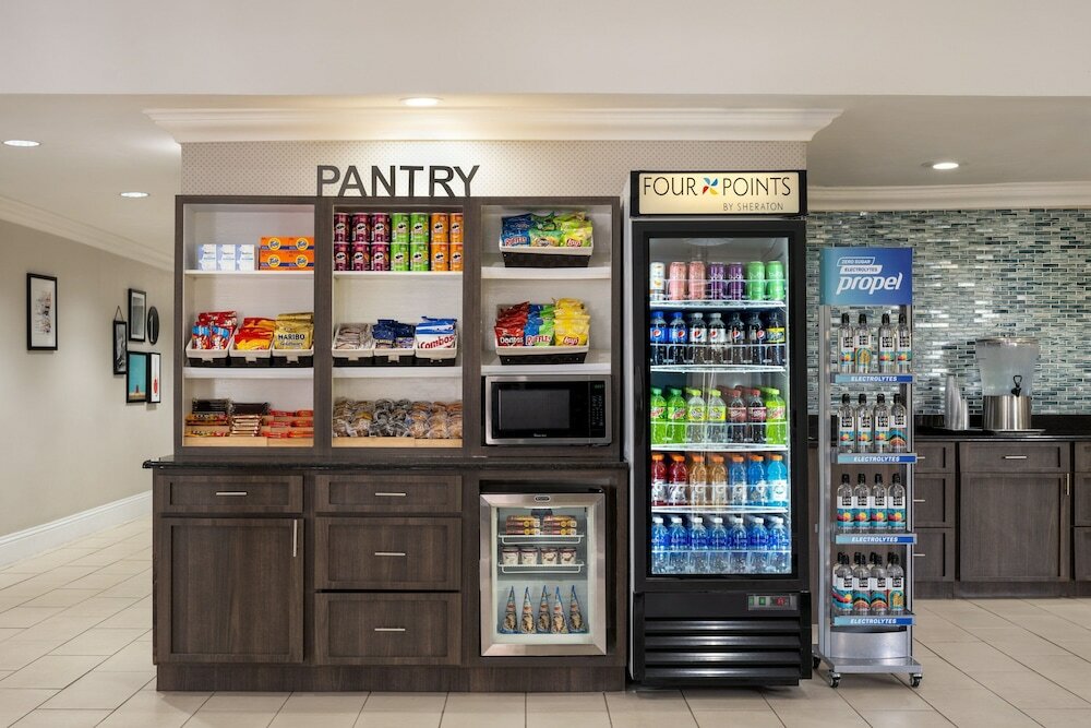 Фото Four Points by Sheraton Orlando International Drive