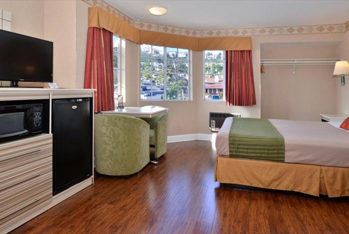 Фото Americas Best Value Inn San Clemente Beach