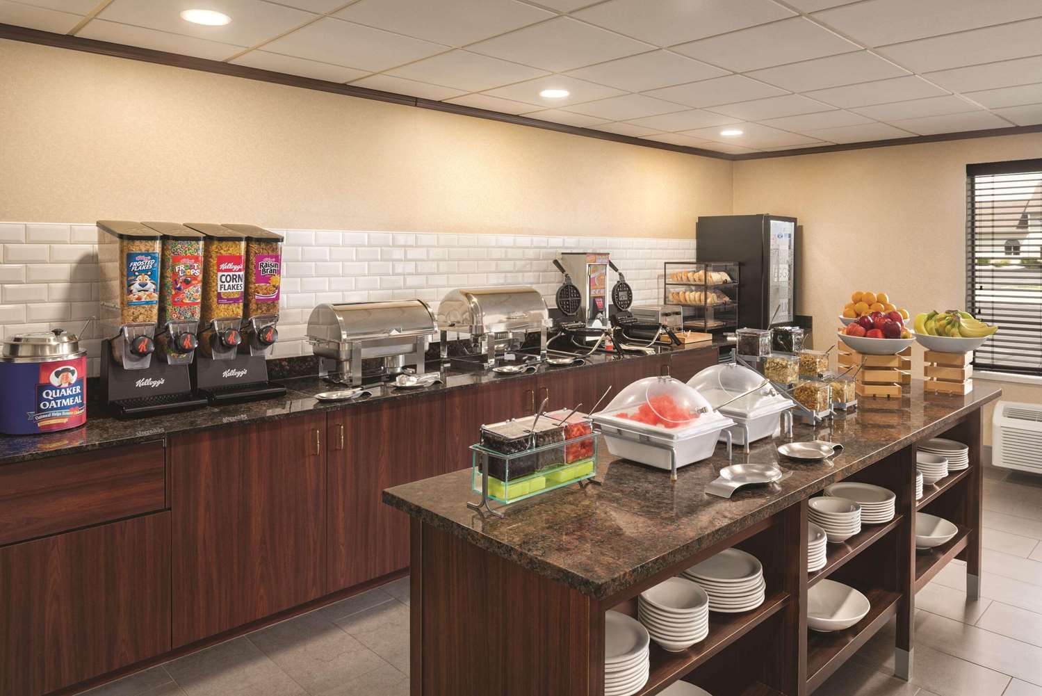Фото Country Inn & Suites by Radisson, Mt. Pleasant-Racine West, Wi
