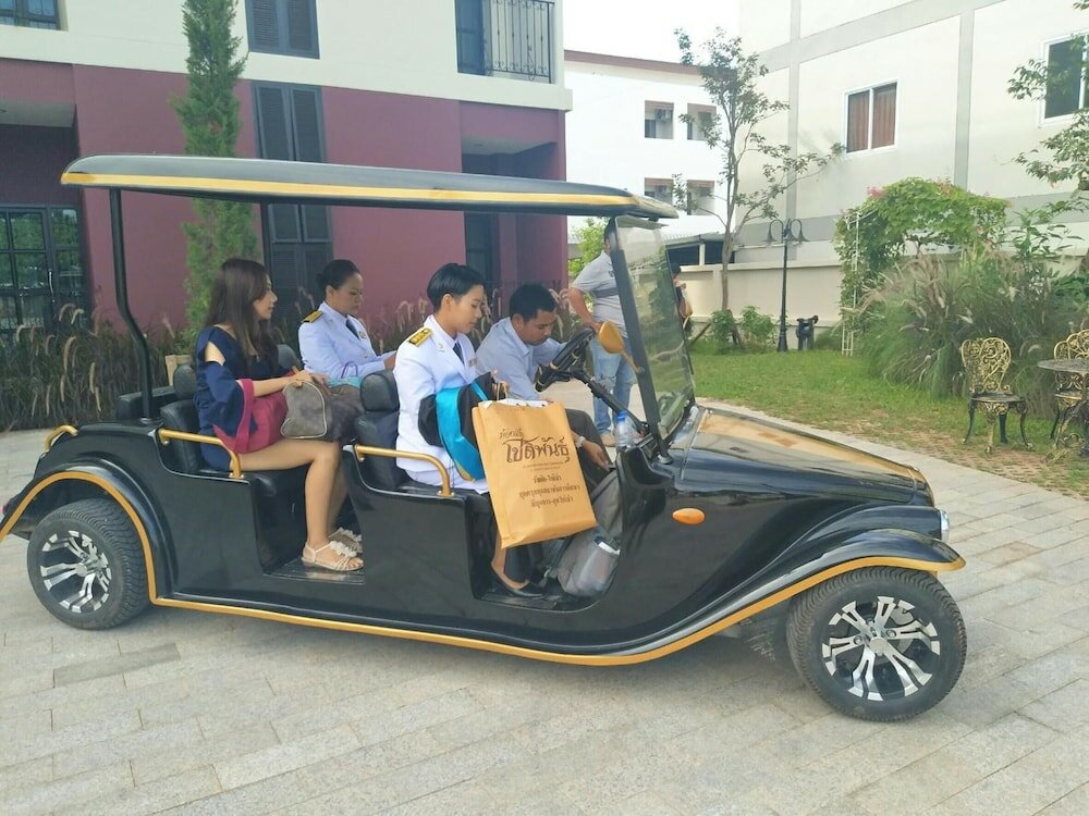 Фото Ploy's Pearl Hotel