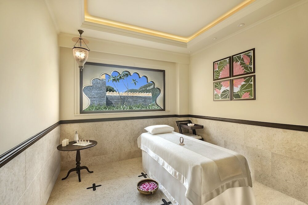 Фото Aurika, Udaipur - Luxury by Lemon Tree Hotels