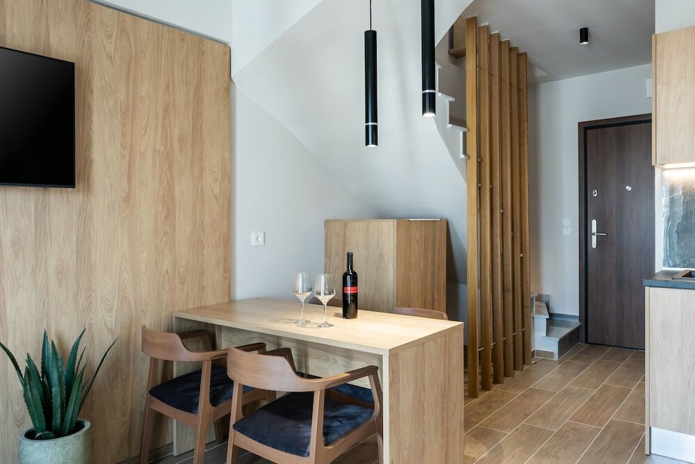 Фото Empress Luxury Residences