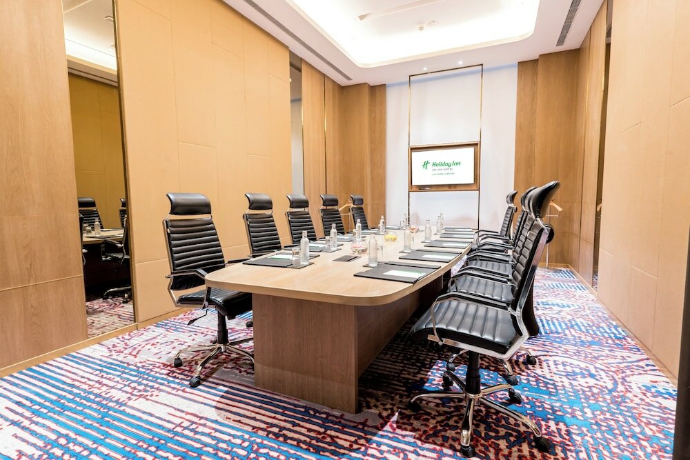 Фото Holiday Inn Lucknow Airport, an Ihg Hotel