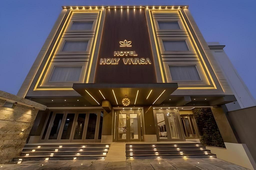 Фото отеля 1