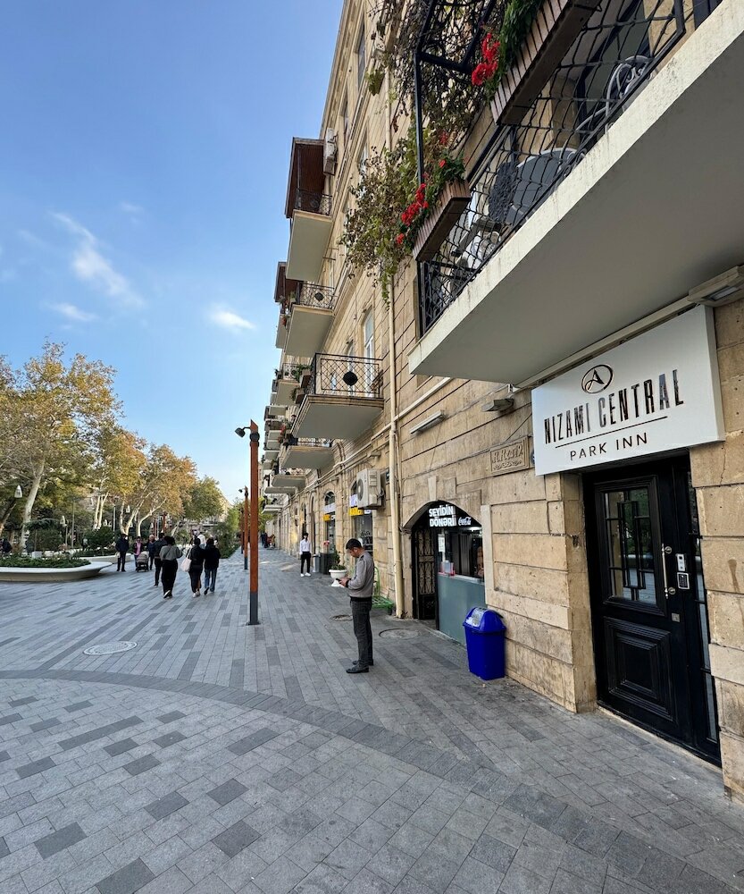 Фото Nizami Central Park Hotel