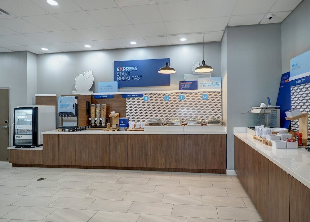 Фото Holiday Inn Express Corpus Christi Beachfront, an Ihg Hotel