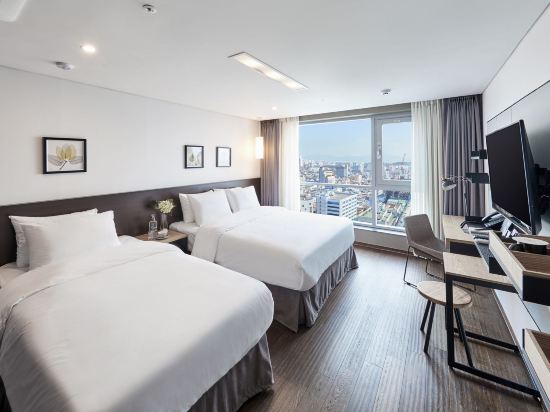 Фото Hotel Riverside