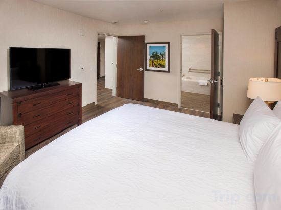 Фото Hilton Garden Inn Burbank Downtown, Ca