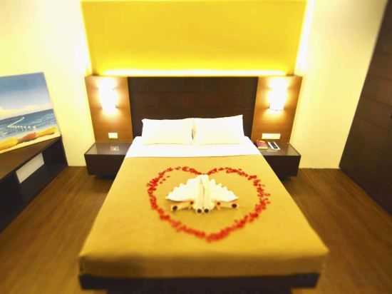 Фото Tacloban Plaza Hotel