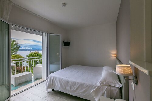 Внешний вид отеля Hotel Saviola в Сирмионе, фото 2