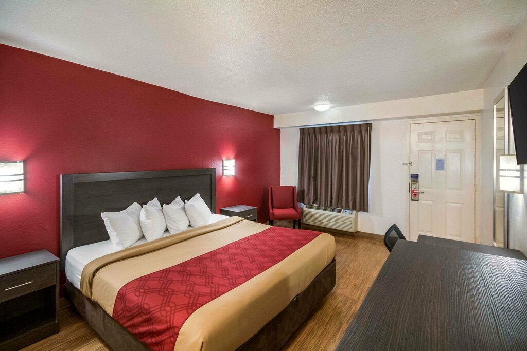 Hotel Super 8 by Wyndham Charleston Wv, Charlston, photo