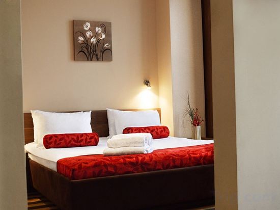 Фото Balkan Garni Hotel