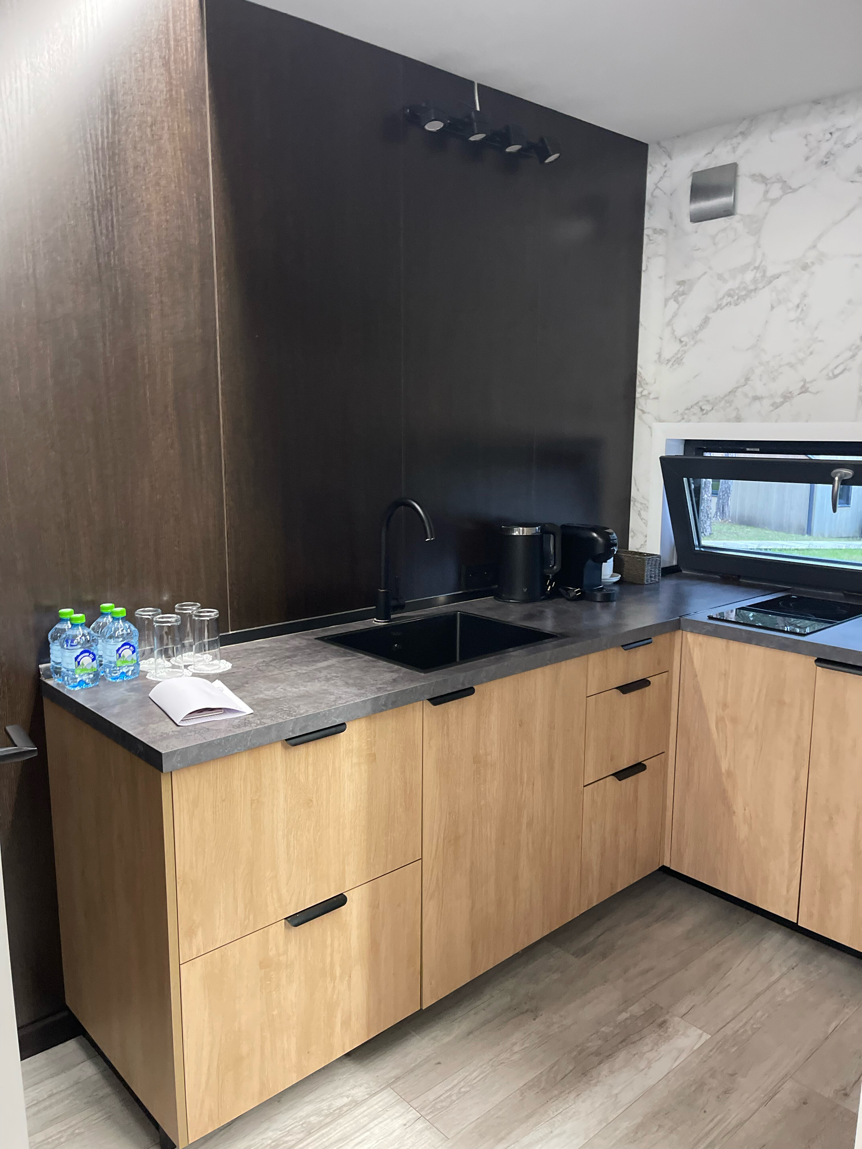 Фото Pioneer Resort Hotel