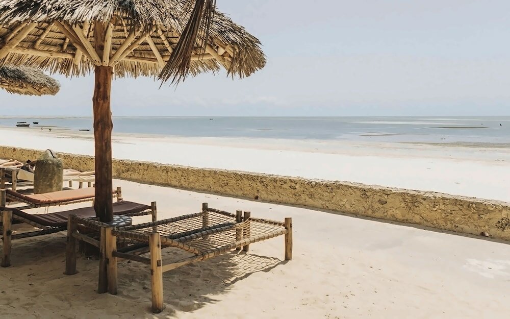 Фото Uroa Bay Beach Resort