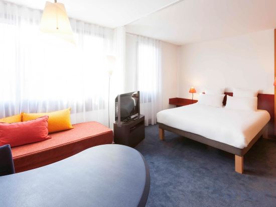 Фото Novotel Suites Nancy Centre