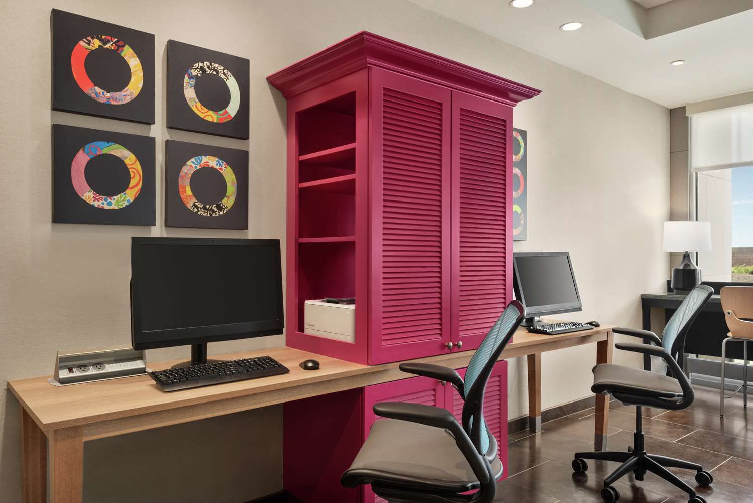 Фото Home2 Suites by Hilton Brooklyn Park Minneapolis